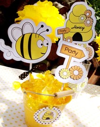 Honey_bumble_bee_party_by_bird_crafts03_medium