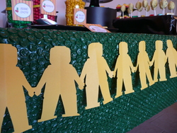 Lego_dessert_table_2_medium