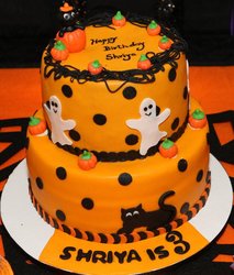 Shriya_cake_2_medium