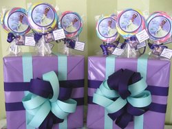 Princess_and_frog_favor_boxes_medium