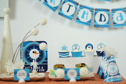Winter_-_1c_-_todder_dessert_table_medium