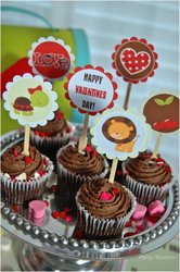 Valentine-cupcake_toppers_medium