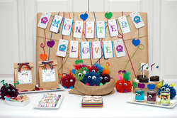 Yarnmonstervalentinetable1_medium