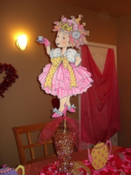 Clare_s_fancy_nancy_party_013_medium