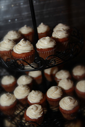 Mini_carrot_cupcakes_medium