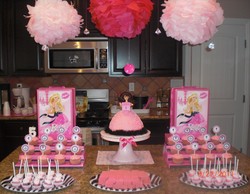 Dessert_table_medium