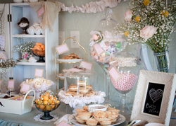 Anthropologie_table-16_medium