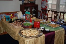 Table_with_food_medium