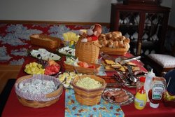 Food_buffet_medium
