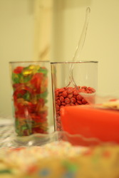 Dessertbar_mmsandgummybears_mickeymousebirthdayparty_thepetitesoiree_medium