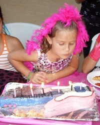 Gr_glam_cake_medium