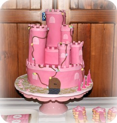 Cake_on_table_medium