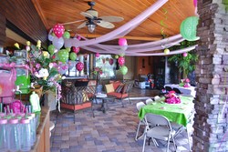 Gigi_shower_075_medium