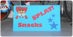 Folded_table_sign_medium