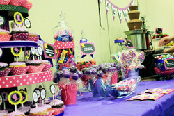 Candy_table_medium