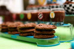 Dir_bike_motocross_dessert_table_-_cookies_medium