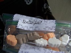 Ghost_poo_medium