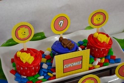 Legocupcakes_medium