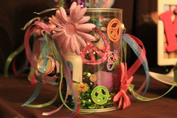 Hippie_favor_tins_medium