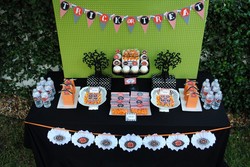 01_halloween_table_full_overlooking_medium