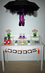 Sweets_table_2-2_medium