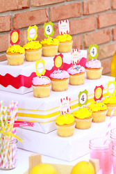 505_dessert_table_02_medium