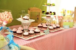 Dessert_table_medium