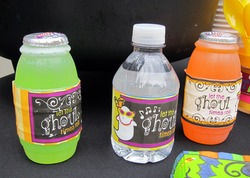 Snack_table_beverages_2_medium