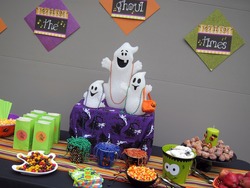 Snack_table_close_up_2_medium