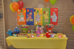 Goodie_table_with_banner_medium