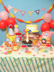 Olillia_birthday__party_table_2_medium