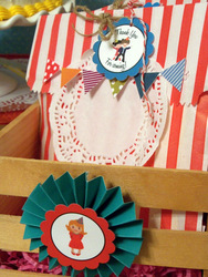 Olillia_favor_bags_basket_medium