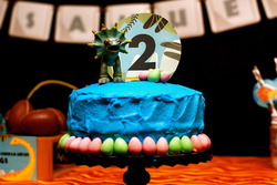 Prehistoric_dinosaur_birthday_party_dessert_table_-_cake_medium