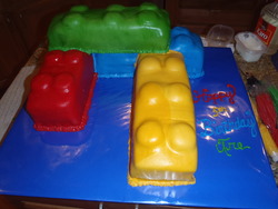 Legocake_medium