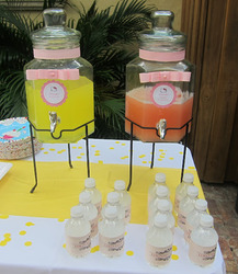 Hellokitty_pitchers1_medium