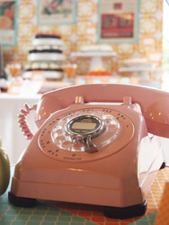 Pink_phone_medium