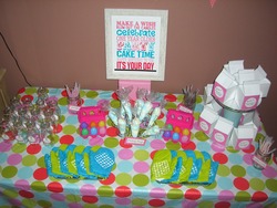 Goodie_table_aerial_medium