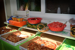 Foodtable_medium
