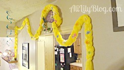 Rapunzel_tangled_inspired_birthday_wreath_medium