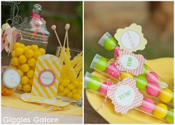 Lemonade_party_favors_giggles_galore_medium