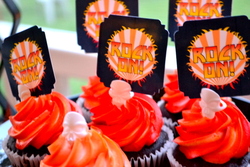 Kiss_party_133_medium