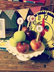 Owls_apples_apple_toppers_2_medium