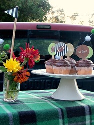 Tailgate-cupcakes-2_medium