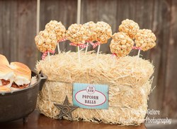Popcorn_balls_medium