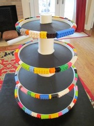 Lego_stand_medium