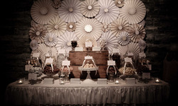 Small_dark_whole_table_medium