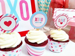 Vday_2013_love_xoxo_cupcake_wrapper_topper_medium