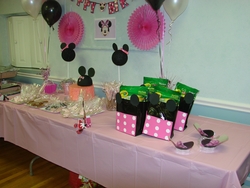 Buffet_table_medium