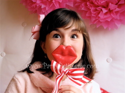 Kylie-with-lips_watermark_medium