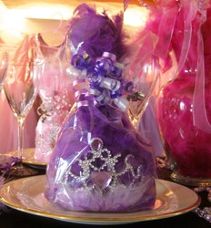 Glamour_tiara_boa_close_2_medium
